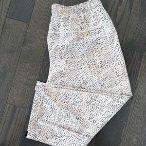 Lululemon Step Lively Cropped Pants Size 8 Lightweight Yoga Pants Dottie Dash